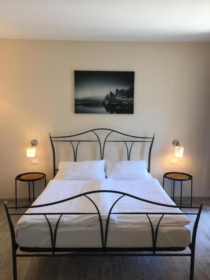 B&B Le Darsene 카노비오 외부 사진